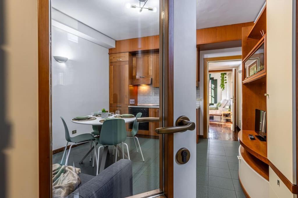 Close To Duomo Lovely City Center Flat Apartman Milánó Kültér fotó